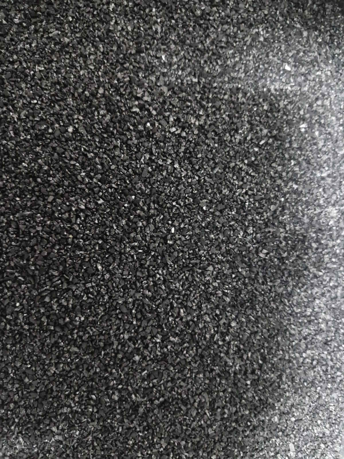 naturalny węgiel aktywny z łupin orzecha kokosowego